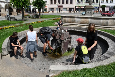 Artéský pramen Julinka v Polici nad Metují