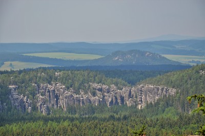 Teplické skály z Čápu