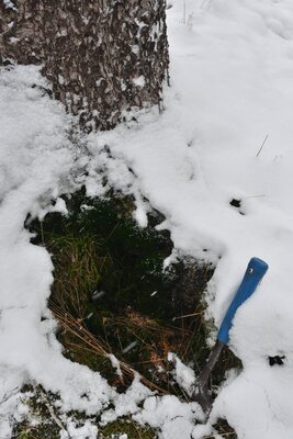 Jeden z mnoha drobných průduchů na hoře Lesista Mala