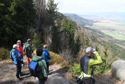 Vyhlídka na Broumovskou kotlinu