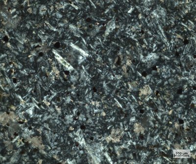 Silně alterovaný andezit