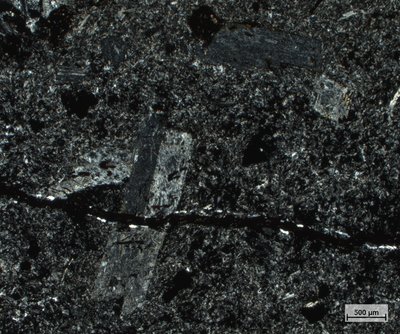 Silně alterovaný andezit