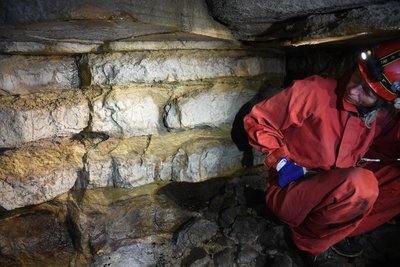 Průzkum pseudokrasových jeskyní v Adršpašsko-teplických skalách