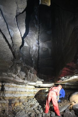 Průzkum pseudokrasových jeskyní v Adršpašsko-teplických skalách