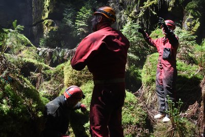 Průzkum pseudokrasových jeskyní v Adršpašsko-teplických skalách