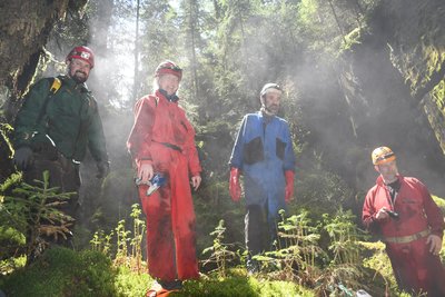 Průzkum pseudokrasových jeskyní v Adršpašsko-teplických skalách