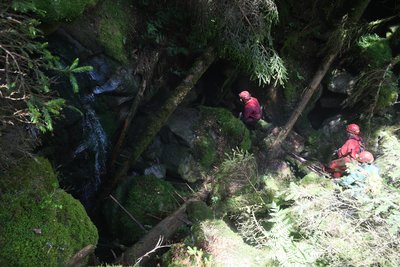 Průzkum pseudokrasových jeskyní v Adršpašsko-teplických skalách