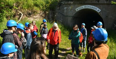 Terénní exkurze S geologem po tajemných Jestřebích horách