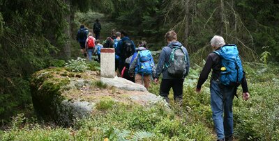 Geovýlet po Hraničním hřbetu do lomů v Libné